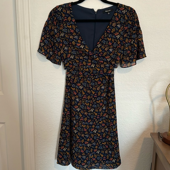 Madewell Cross-Front Mini Dress in Garden Party - Size 00 - Picture 4 of 7